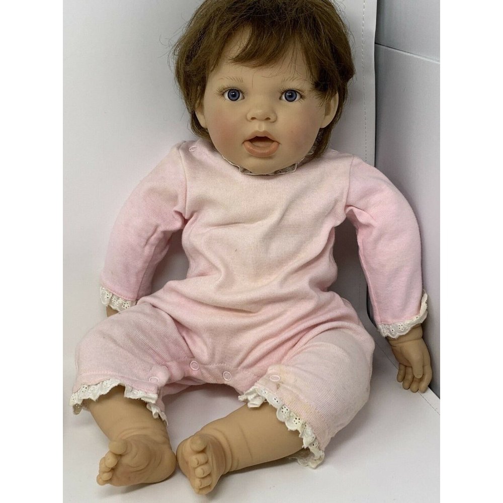 Berenguer Doll Rosebud Life Like Blue Eyes Eyelashes With Some Of The Outfit